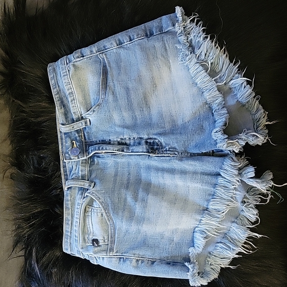 KanCan Pants - Kancan frayed denim shorts 🥰🥰